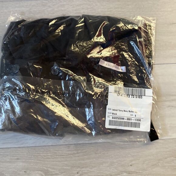 Fabletics Island Terry Boxy Button‎ Up Black S NWT in packaging - Picture 4 of 6